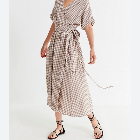Urban Outfitters Tan gingham Wrap Midi Dress - Picture 1 of 3
